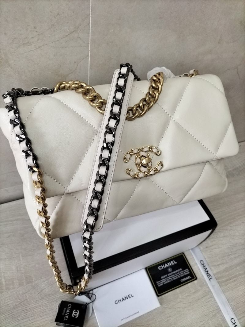 Chanel 19 Bags